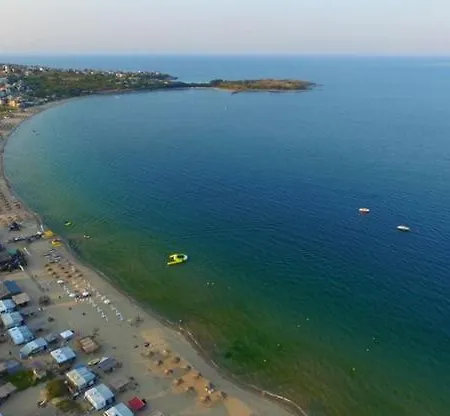 Summer Houses Gardenby The Sea Tschernomorez