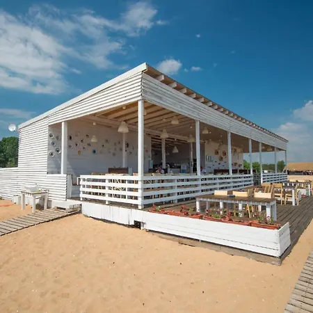 Summer Houses Gardenby The Sea
